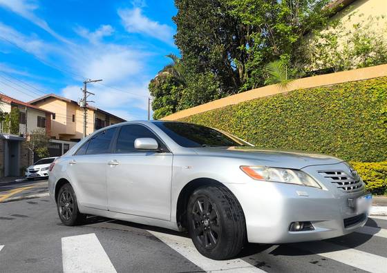 TOYOTA CAMRY 3.5 XLE V6 24V GASOLINA 4P AUTOMÁTICO